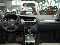 一汽奥迪 奥迪A4L 2010款 1.8 TFSI 舒适型