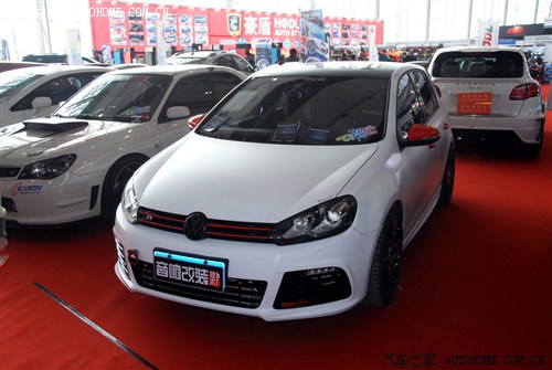 ܇֮ (M(jn)) ߠ(M(jn)) 2011 Golf R 2.0 TSI