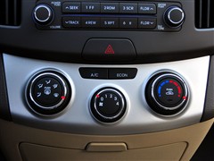 ֮ ִ ö 2010 1.6 GLS MT