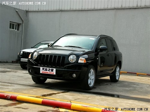 Jeep指南者周末了团弄购 最低优惠两万元