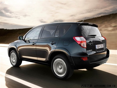 S S(M) SRAV4(M) 2011 