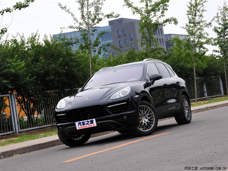 保时捷 卡宴 2011款 cayenne turbo 车身外观775745 点击进入下一页