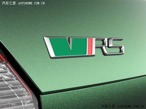 ˹´ ˹´() () 2011 RS