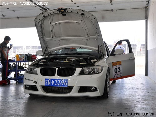 宝马 宝马(进口) 宝马3系(进口) 2010款 335i 宝马 宝马(进口) 宝马3系(进口) 2010款 335i