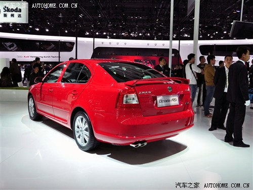 ˹´ Ϻ˹´  
2010 2.0t rs