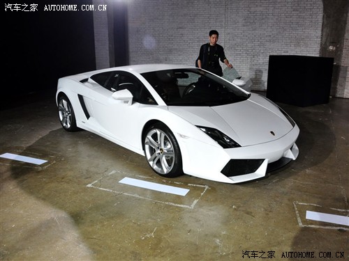 m m Gallardo 2010 5.2 LP550-2 ˜ʰ