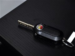 Ɓ Ɓ(M) Ɓ500 2011 1.4T Abarth