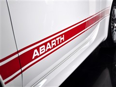 Ɓ Ɓ(M) Ɓ500 2011 1.4T Abarth