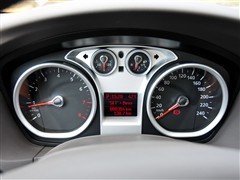 福特 长安福特 福克斯 2011款 2.0 AT豪华型