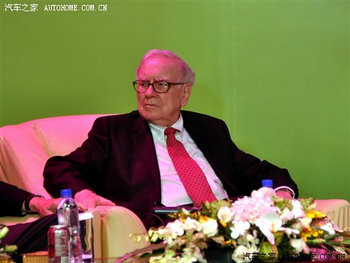 比亚迪 比亚迪 比亚迪M6 2010款 2.4L 自动 旗舰型