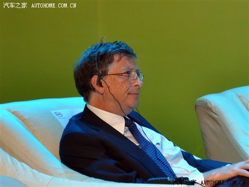 比亚迪 比亚迪 比亚迪M6 2010款 2.4L 自动 旗舰型