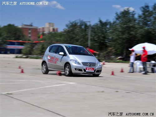 汽车之家 奔驰(进口) 奔驰A级 2011款 A 160