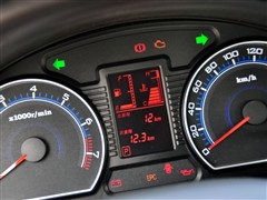 奔腾 一汽奔腾 奔腾B50 2011款 1.6L AT尊贵型