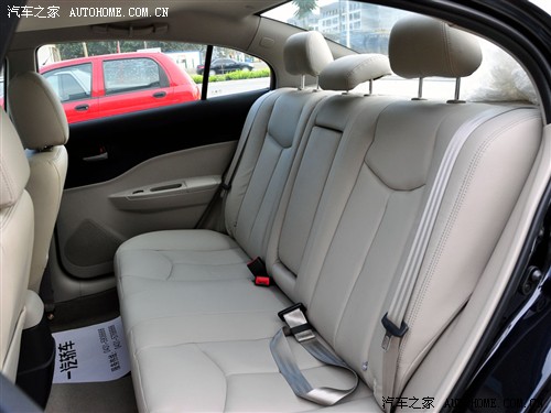 汽车之家 一汽奔腾 奔腾B50 2011款 1.6L AT尊贵型