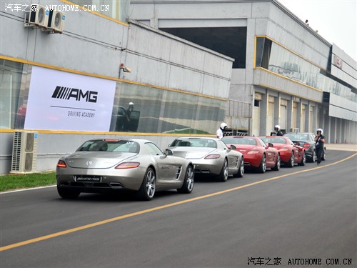  () AMG 2010 SLS AMG