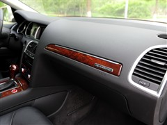 奥迪 奥迪(进口) 奥迪Q7 2011款 3.0 TFSI 专享型(245kW)