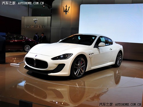 ɯ ɯ ɯGT 2012 GT MC Stradale