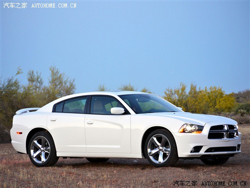  (M) Charger 2011 