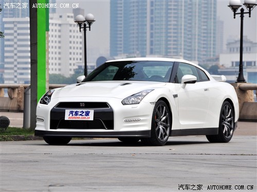 ծa(chn) ծa(chn)(M) ծa(chn)GT-R 2012 