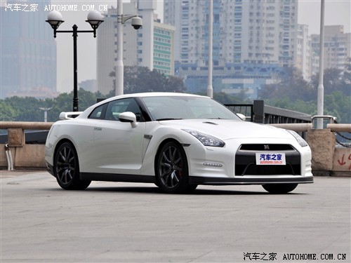 ծa(chn) ծa(chn)(M) ծa(chn)GT-R 2012 3.8T Premium Edition