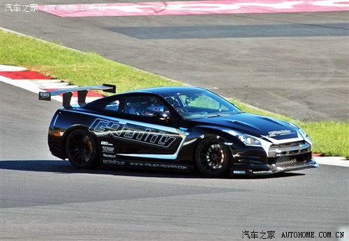 ܇֮ ծa(chn)(M(jn)) ծa(chn)GT-R 2012 3.8T Premium Edition