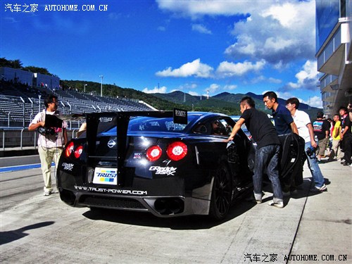 ܇֮ ծa(chn)(M(jn)) ծa(chn)GT-R 2012 3.8T Premium Edition