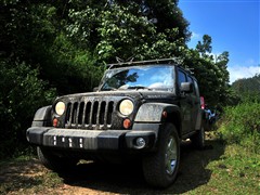 Jeep (M) R 2011 T