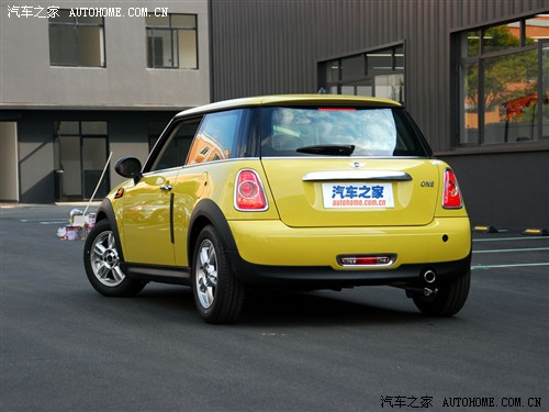 MINI MINI MINI 2011 1.6L Cooper One