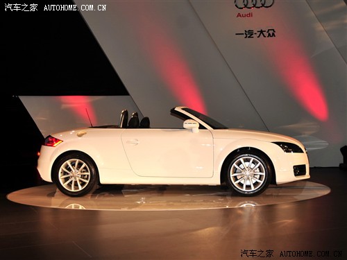 µ µ() µTT 2011 TT Roadster 2.0 TFSI quattro
