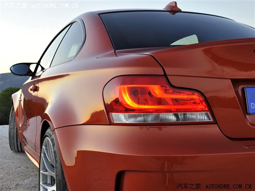 R R(M(jn)) R1ϵ 2011 1-Series M Coupe