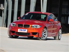 R RM R1ϵM 2011 1M Coupe