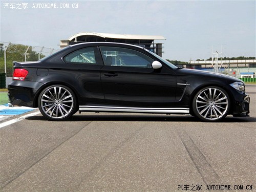 ܇֮ RM R1ϵM 2011 1M Coupe