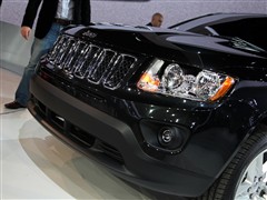 Jeep (M(jn)) ָ 2011 