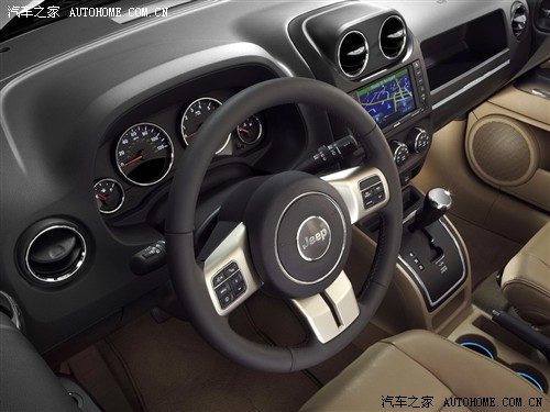 Jeep () ָ 2011 