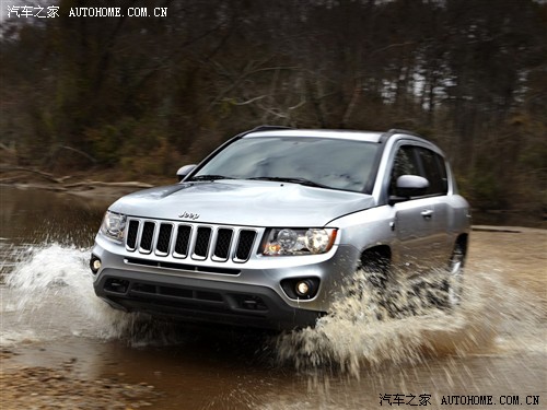 Jeep (M) ָ 2011 