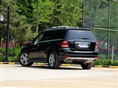 奔驰 奔驰(进口) 奔驰GL级 2011款 GL 450 4MATIC尊贵型