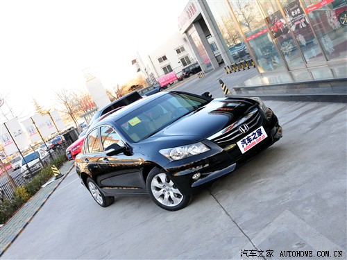   Ÿ 2011 2.4 EX