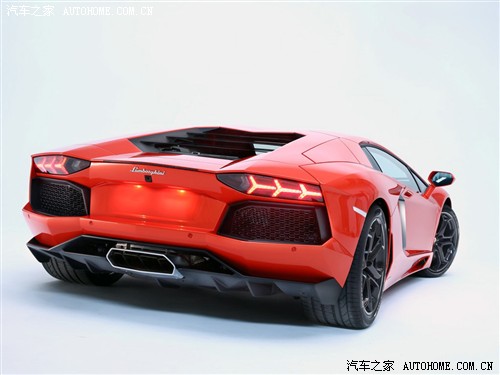 ܇֮ m Aventador 2011 LP700-4