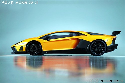 ܇(ch)֮ m Aventador 2011 LP700-4