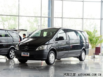 汽车之家 福建戴姆勒 威霆 2011款 2.5L 精英版9座