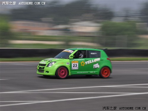 铃木 长安铃木 天语 SX4 2011款 两厢 改款1.8L运动型 AT 铃木 长安铃木 天语 SX4 2011款 两厢 改款1.8L运动型 AT