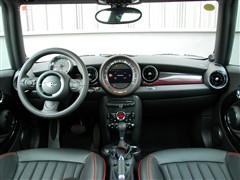 MINI MINI MINI CLUBMAN 2011 HAMPTON