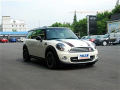 MINI MINI MINI CLUBMAN 2011 HAMPTON