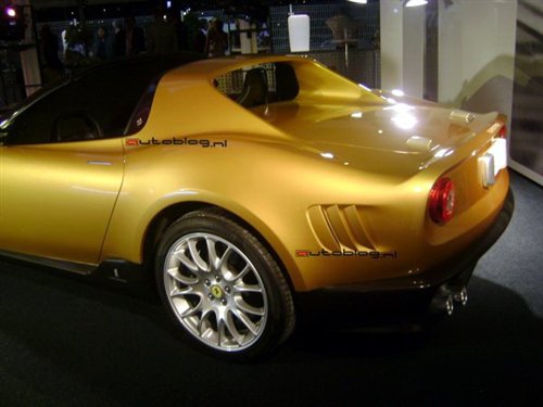 基于599 GTB 法拉利推出黄金版车型