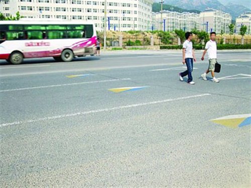 泰安市宁阳县司机醉酒发生特大车祸（图）