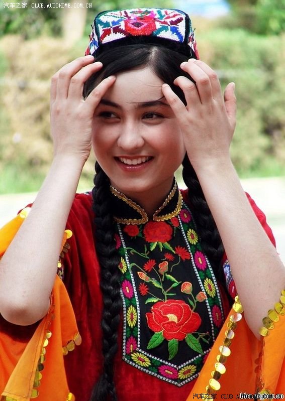新疆少数民族女明星图片