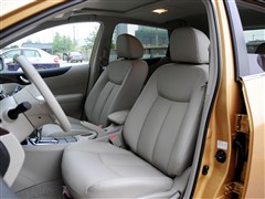 ղ ղ  2011 1.6 CVT