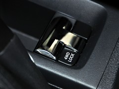 Jeep Jeep ָ 2011 2.4 ˶