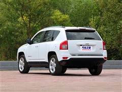 Jeep Jeep ָ 2011 2.4 