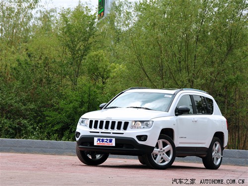 Jeep Jeep ָ 2011 2.4 